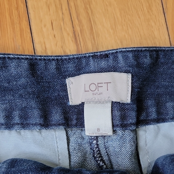 LOFT Blue Jean Shorts Classic Denim Style - Picture 3 of 5